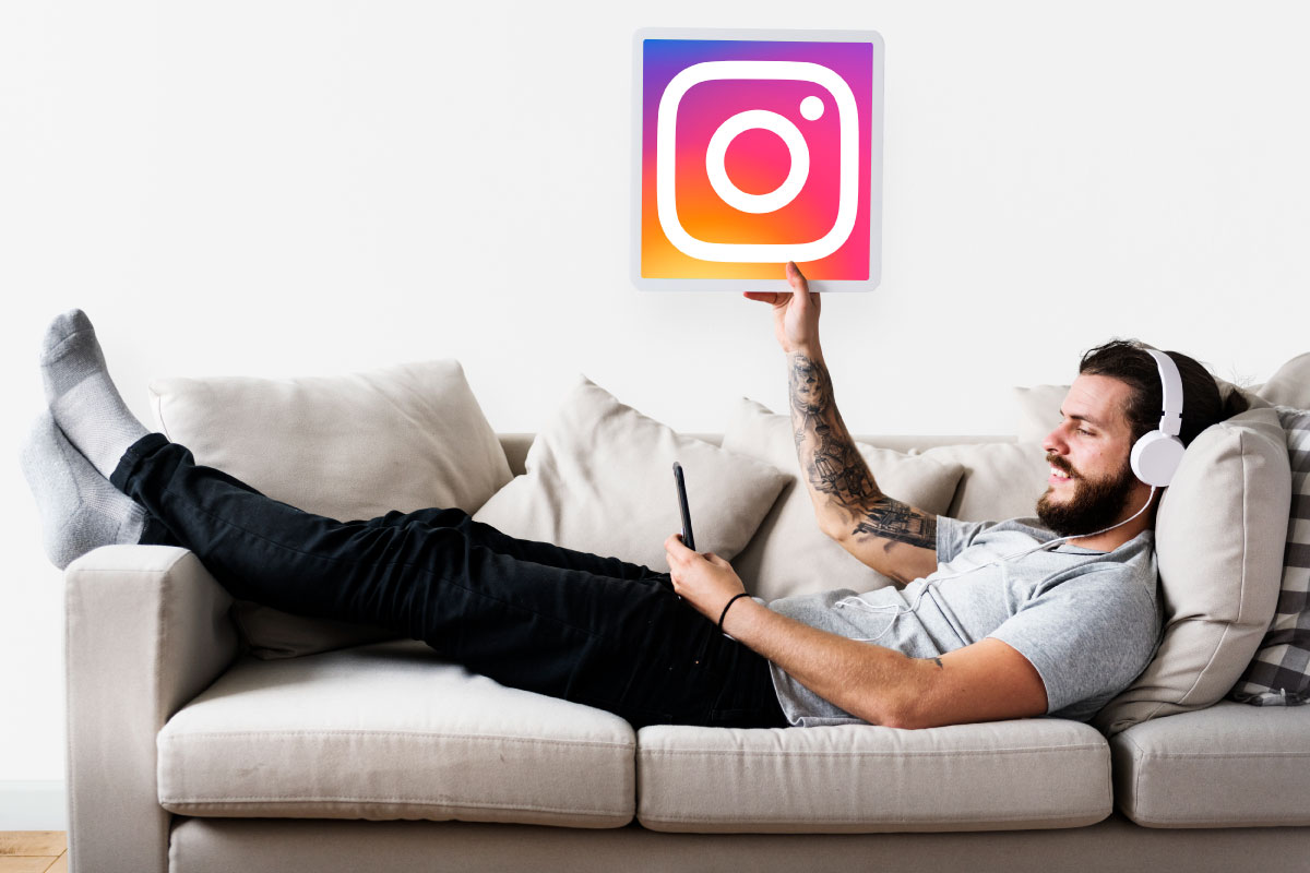 Is it possible to see who looks at your Instagram profile?